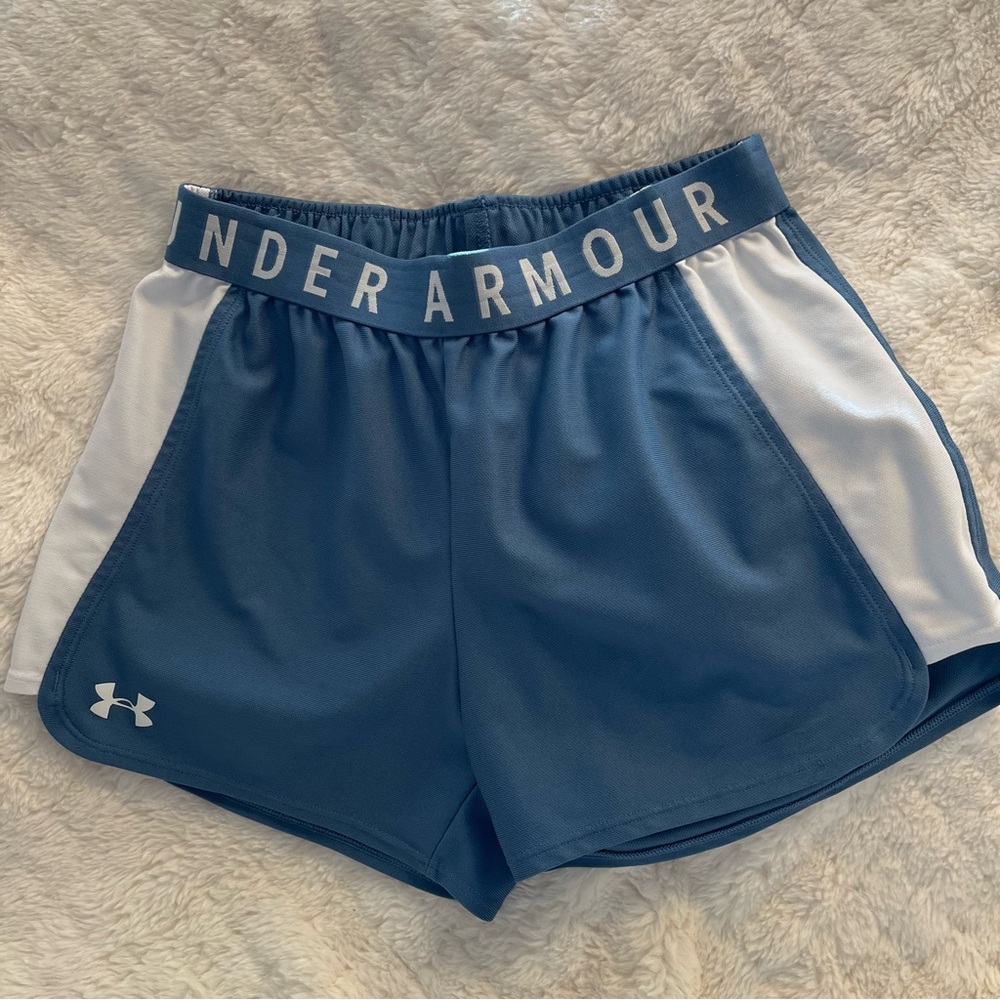 Pre owned Under Armour athletic women’s shorts XS